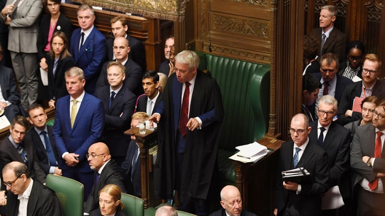 Brexit oylaması ertelendi